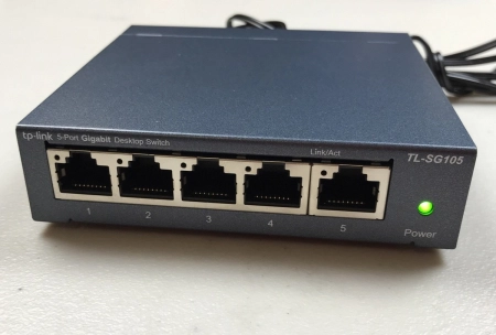 TP-Link 5-Port Gigabit Switch - Blue - TL-SG105